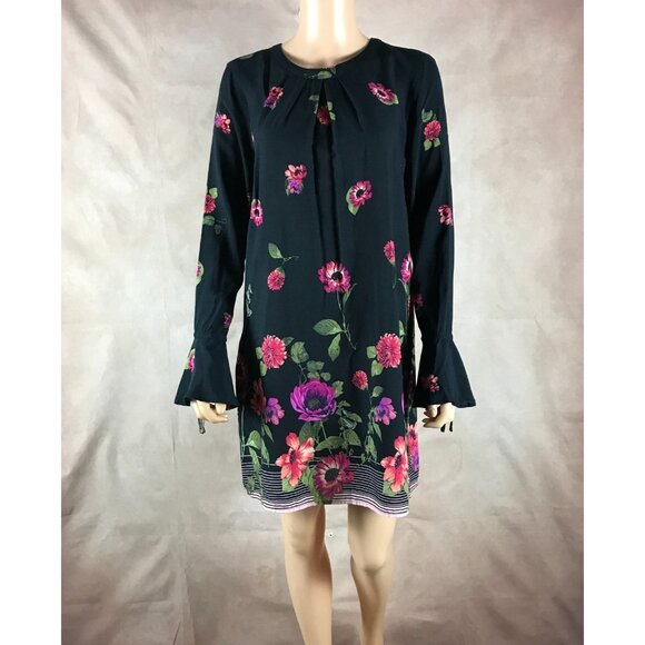 GILLI Black Floral Mini Shift Dress with Bell Sleeves NEW SMALL - Picture 4 of 6